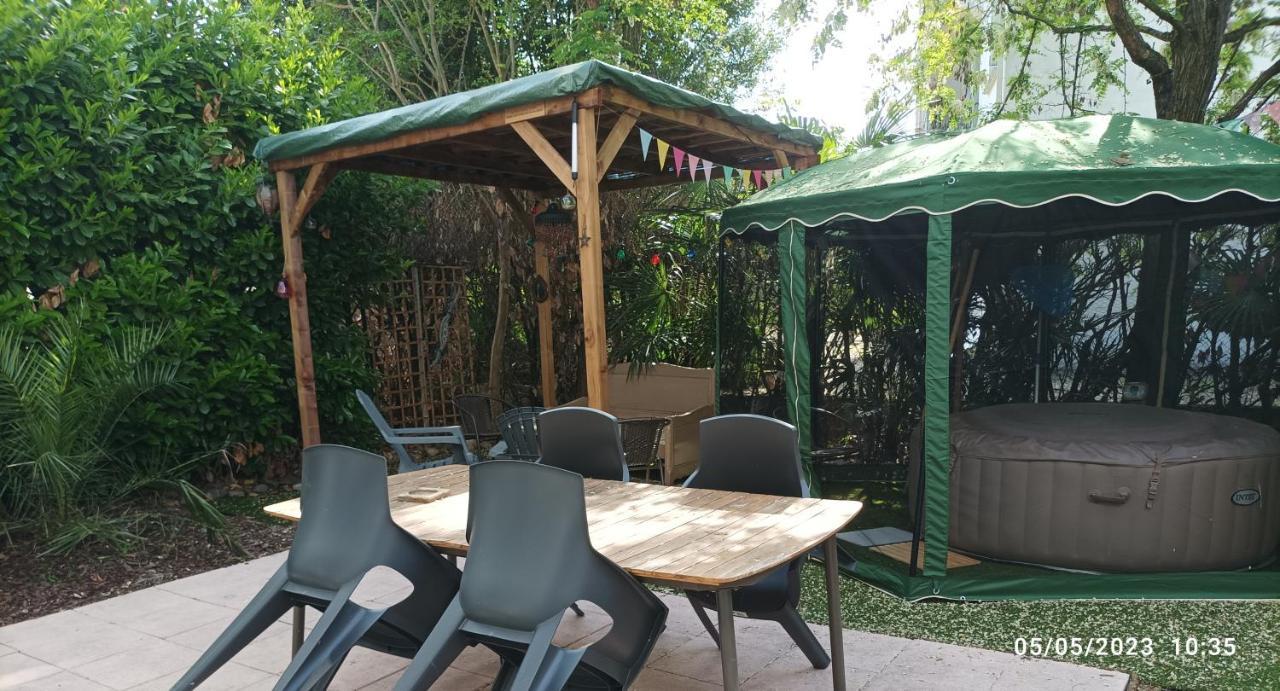 La Cahute, Appartement T2 Avec Jardin Ou Appartement Familial T6 Montauban Kültér fotó